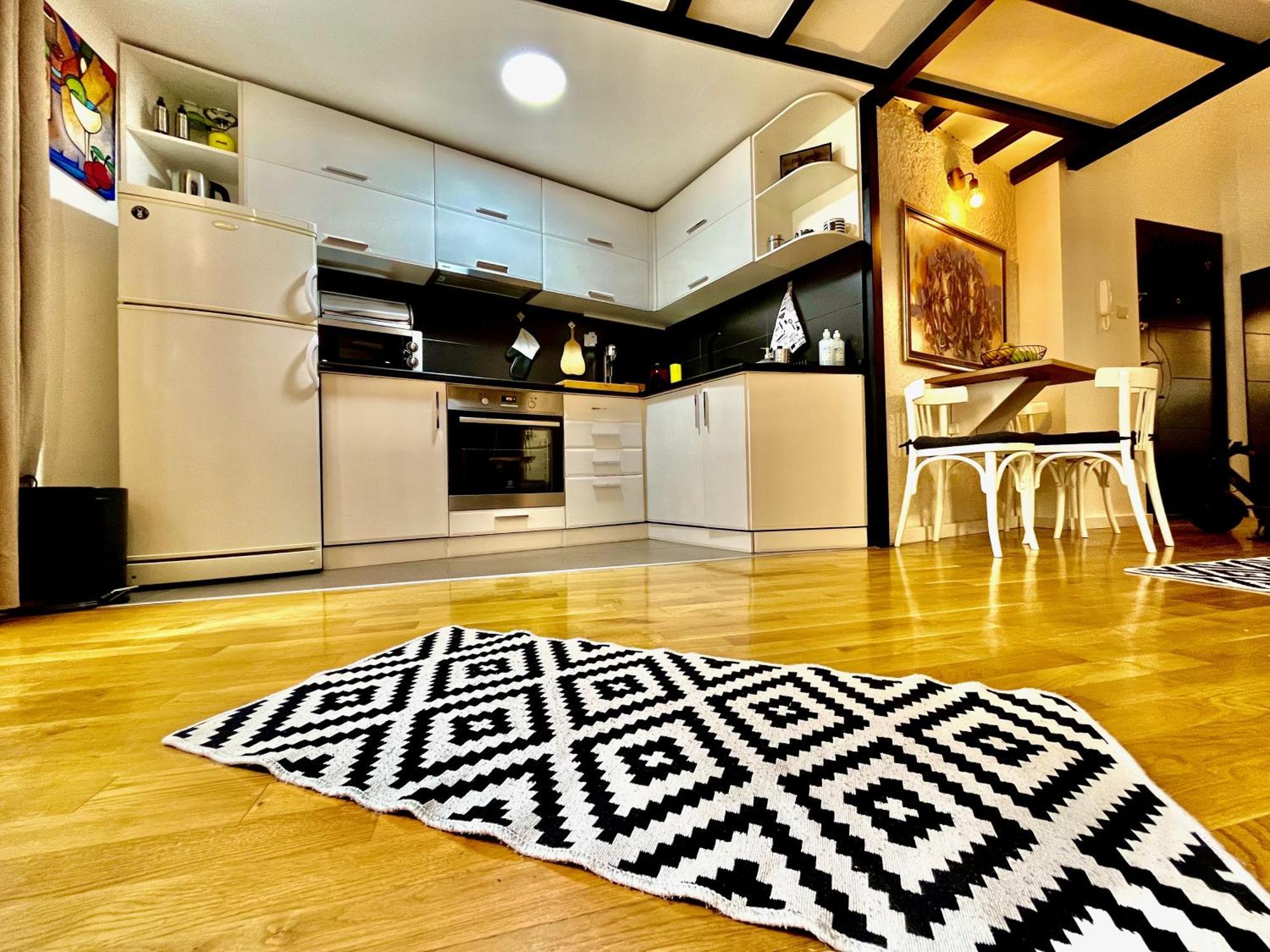 Lifestyle Gallery Apartment Skopje Zewnętrze zdjęcie